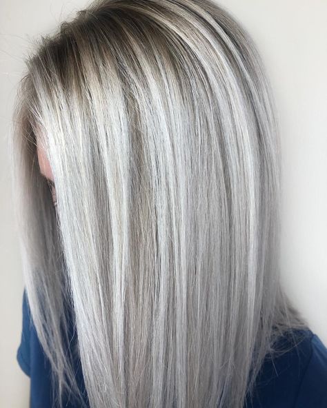 15+ Fall Blonde Color Ideas Blonde Hair Color For Fall 2023, Fall Platinum Blonde Hair Color, Dark Platinum Blonde Hair, Fall 2023 Blonde Hair Trends, Blonde Hair Fall 2023, Dark Blonde To Brunette, Swirl Hair Color, Ash Gray Highlights, Silver Toned Blonde Hair