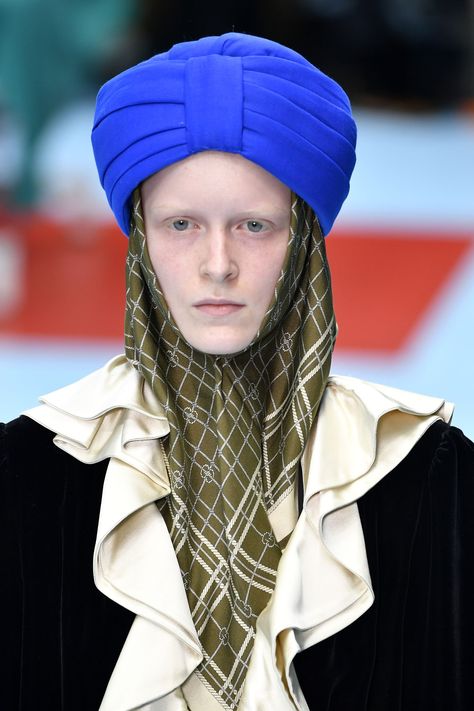 Gucci Is Facing Backlash for Selling an $790 Turban Expensive Fashion, Cultural Appropriation, Guy Gifs, Popsugar Fashion, Gucci Models, Fashion Project, Winter Fashion Outfits, Aesthetically Pleasing, Inspirational Women