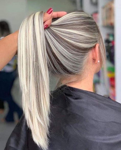 Pearl Blonde, Spring Hair Color, Silver Blonde, Long Hair Color, Hair Done, Blonde Hair Looks, Winter Hair Color, Brown Blonde Hair, Platinum Blonde Hair