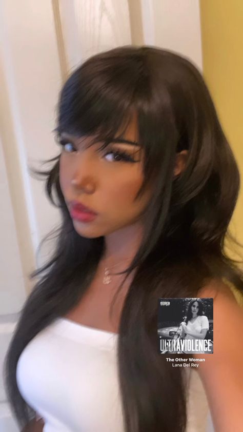 Hairstyle Reference Photo, Black Chinese People, Tired Beauty Look, Wolfcut On Black Women, Hime Cut Black Woman, Black Ppl Hairstyles, Curly Hime Cut, Pretty Girls With Bangs, Belle Delphine Makeup