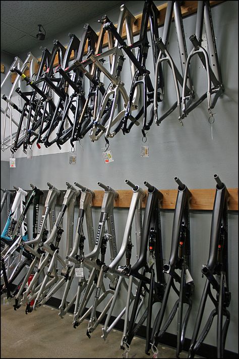 frame display                                                                                                                                                                                 More Bicycle Display Ideas, Bicycle Store Design, Bike Repair Shop Design, Bike Office, Bike Display, Bikeshop Bicycle Store, Bike Fit, Cycle Store, Bicycle Tools