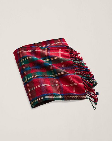 Ralph Lauren Christmas, Plaid Throw Blanket, Luxury Throws, Plaid Throw, Leather Luggage Tags, Chic Gifts, Luxury Blanket, Ralph Lauren Collection, Ralph Lauren Home