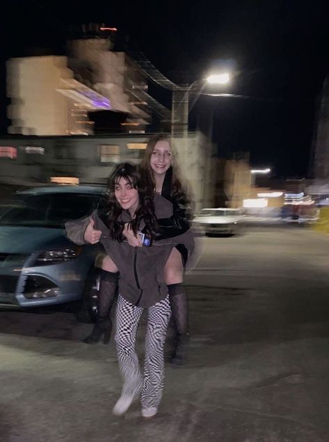 two girls having walking on the street and one of the girls is giving the other a piggyback ride Piggyback Ride Aesthetic, Rides Aesthetic, Ride Aesthetic, Piggyback Ride, Nightlife Aesthetic, Group Aesthetic, Friends Group, Night Life, Talk Show