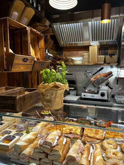 Sandwich Cafe Aesthetic, Italian Sandwich Aesthetic, Modern Sandwich Shop, Sandwich Store Design, Italian Deli Aesthetic, Sandwich Shop Aesthetic, Canteen Layout, Canteen Aesthetic, Sandwich Shop Interior