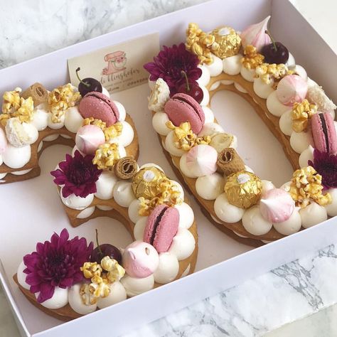 43th birthday cake for women #43th #birthday #party #ideas #cake #for #women 30 Decorations Birthday, Happy Birthday 30, 30th Birthday Cake For Women, 30th Birthday Cupcakes, Macarons Chocolate, 30th Birthday Ideas For Women, Number Birthday Cakes, 30th Birthday Themes, 30th Bday Party