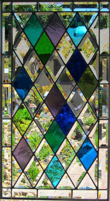 Honeycomb Glass Window, Diamond Stained Glass Window, Diamond Glass Window, Beveled Glass Design, Stained Glass Diamond, Stained Glass With Bevels, Glass Sunroom, Stained Glass Bevels, Glass Restaurant