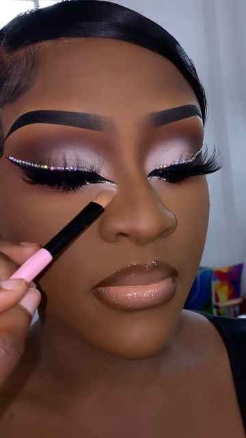 #follow #makeuplooks #makeup #beautyblog #blogging #blogger #blog #lashes Baby Shower Makeup Ideas, Machiaj Smokey Eyes, Shower Makeup, Maquillage Yeux Cut Crease, Birthday Makeup Looks, Face Beat Makeup, Glitter Makeup Looks, Rhinestone Makeup, Prom Eye Makeup