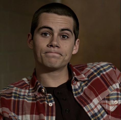 Dylan O'brien Buzzcut, Buzzcut Stiles Stilinski, Stiles Stilinski Buzzcut, Stiles Stilinski Icons, Stiles Teen Wolf, Teen Wolf Scenes, Isaac Lahey, Dylan Obrian, Dylan Obrien