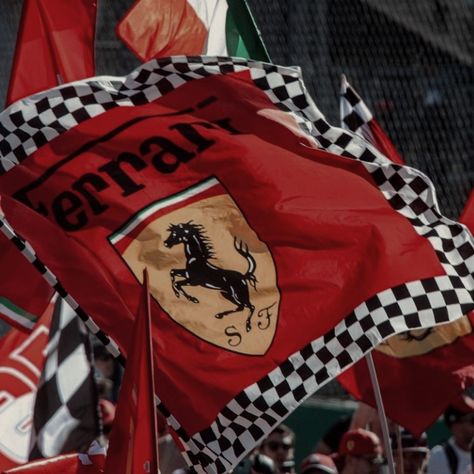 Ferrari Profile Picture, Ferrari F1 Widget, F1 Widgetsmith Ideas, Red Ferrari Aesthetic, Formula 1 Widget, Ferrari Widget, F1 Aesthetic Ferrari, F1 Ferrari Aesthetic, Ferrari Aesthetic F1