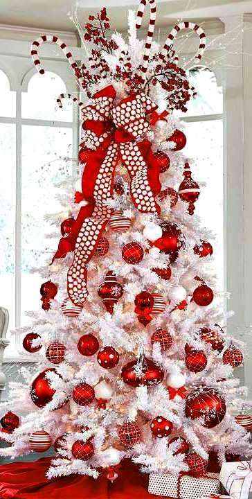 Top 10 Inventive Christmas Tree Themes Candy Cane Christmas, White Christmas Tree With Red, Red And White Christmas Tree, White Christmas Tree Decorations, Christmas Tree Decorated, Red And White Christmas, Red White Christmas, White Christmas Trees, Christmas Tree Inspiration