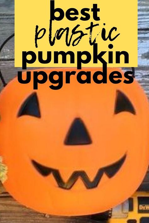 Pumpkin Bucket Diy, Plastic Pumpkin Crafts Diy, Pumpkin Pail Crafts, Plastic Pumpkins Makeover, Pumpkin Bucket Crafts, Friendly Halloween Decorations, Plastic Pumpkins Crafts, Halloween Plastic Pumpkins, Pumpkin Makeover