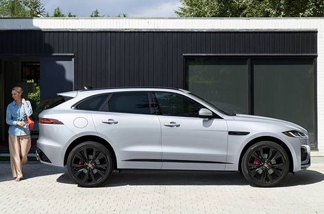 Luxury Suvs For Women, Jaguar F Pace 2023, Suv Cars For Women, Jaguar Suv Interior, Jaguar Suv F Pace, Luxury Cars For Women, Jaguar Sedan Luxury, Jetour X70, Jaguar Suv