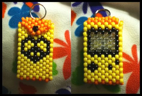 gameboy wallet/pouch by Ravage - Kandi Photos on Kandi Patterns Kandi Lighter Holder, Kandi Gameboy, Kandi Wallet Pattern, Kandi Wallet, Kandi Backpack, Rave Kandi Ideas, Edc Festival, Pony Bead Animals, Kandi Beads