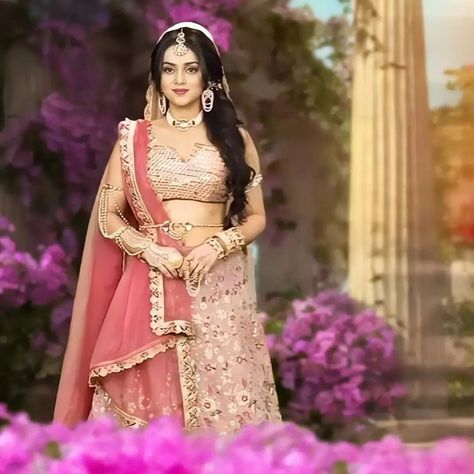 Prachand Ashok, Indian Outfits Lehenga, Mallika Singh, Indian Goddess, Teen Girl Dresses, Krishna Photo, Radha Krishna Photo, Radhe Radhe, Krishna Photos