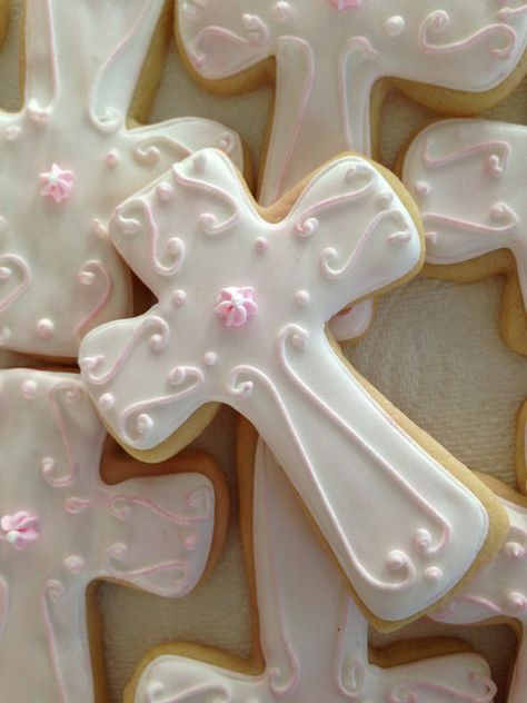 Angel Wing Cookies, Christening Cookies, Easter Deserts, Cross Cookies, Baptism Cookies, Confirmation Cakes, Easter Sugar Cookies, Sugar Cookie Royal Icing, Communion Cakes