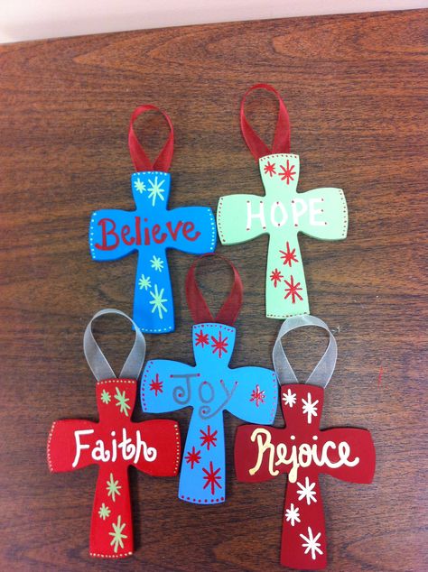 Handpainted Christmas tree Cross ornaments! Super cute and easy to do! Wood Cross Ornaments Diy, Christmas Cross Ornaments, Painted Wooden Crosses Ideas, Cross Ornaments Diy, Wooden Crosses Diy, Cross Ornaments, Christmas Tree Cross, Wooden Cross Crafts, Kids Painting Crafts