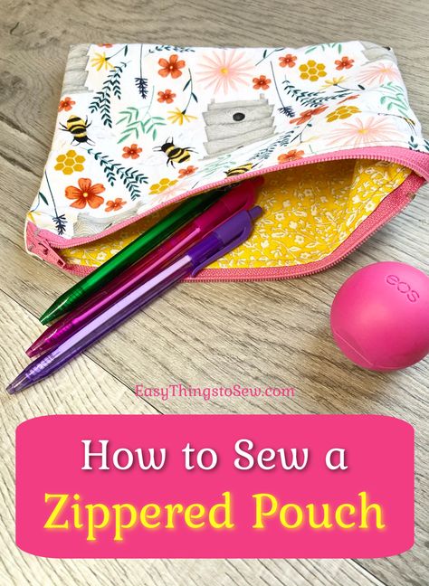 Zippered Pouch Tutorial, Easy Things To Sew, Zip Pouch Tutorial, Easy Zipper Pouch, Diy Pouch No Zipper, Things To Sew, Pouch Craft, Diy Sewing Tutorials, Sew Zipper