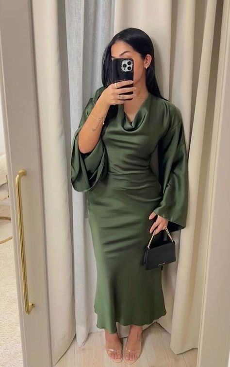 Olive Green Dress Outfit, Party Boyfriend, London Friends, Green Dress Outfit, Wearing Hijab, Grammy Awards Red Carpet, Cute Professional Outfits, Clothes Photography, Green Satin Dress