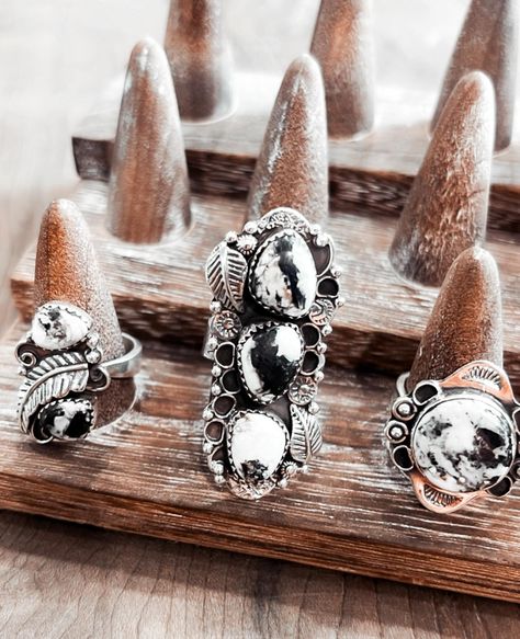 •I’ll just be here droolin’ over these white buffalo stones• 🤤🖤🤍🖤🤤 #dirtroadfashionista #dirtroadfashion #idahoboutique #westerntee #westernstyle #cowgirlfashion #everydaycountry #westernstyleinspo #springstyle2024 #cowgirljewelry #wildhorsering #westernring #westernjewelry #sterlingsilver #whitebuffalorings #turquoiselover #turquoiseobsession #whitebuffaloturquoise #whitebuffalostone Buffalo Turquoise Jewelry, White Buffalo Turquoise Jewelry, Turquoise Jewelry Rings, Western Rings, Horse Ring, Single Leaf, Holiday Hoodies, White Buffalo Turquoise, Cowgirl Jewelry