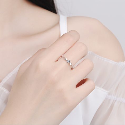 ✨✨New Arrival✨✨ Experience the beauty and elegance of our S925 Sterling Silver Heart Wave Ring Buy Now and get FREE Shipping on all orders: https://www.kaldas.ae/products/s925-sterling-silver-heart-wave-ring Heart Engagement, Heart Engagement Rings, 3 Carat, Style Minimalist, Girls Jewelry, Moissanite Rings, Blue Rings, 1 Carat, Solid 925 Sterling Silver