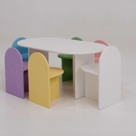 Kid Play Table, Cool Kids Furniture, Kids Table In Kitchen, Kid Table And Chairs, Kids Furniture Ideas, Kids Room Table, Kids Chair Design, Pastel Chair, Diy Kids Chair