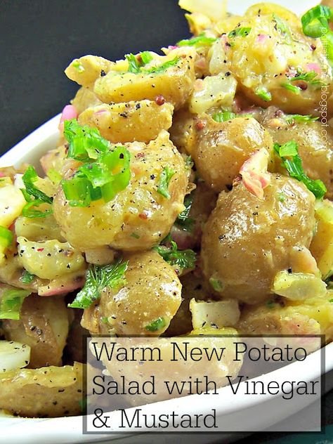 Potato Salad With Vinegar, German Potato Recipes, Vinegar Potato Salad, New Potato Salad, German Potato Salad Recipe, Potato Salad Mustard, Potato Salad Dressing, Warm Potato Salads, Potato Salad With Egg