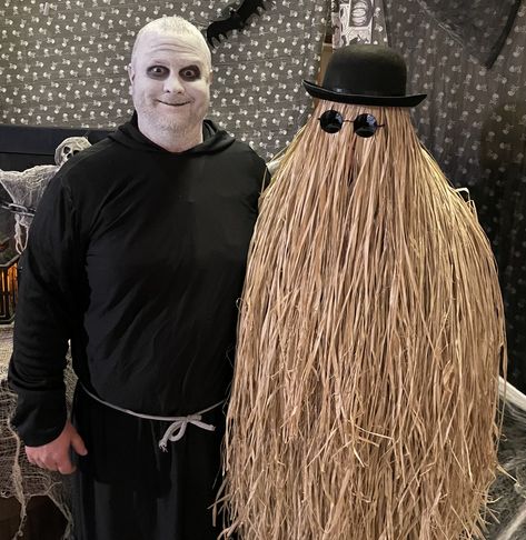 How To Make Cousin It Costume, Uncle Fester Costume Diy, Adam’s Family Couple Costume Diy, Cousin Itt Diy Costume, Fester Addams Costume, It Costume Diy, Diy Cousin It Costume, It Addams Family, Best Homemade Halloween Costumes