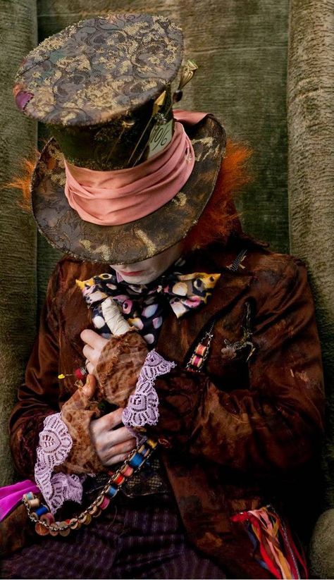 Mad Hatter Outfit, Johnny Depp Mad Hatter, Mad Hatter Cosplay, جوني ديب, Mad Hatter Costume, Alice In Wonderland Aesthetic, Alice In Wonderland Costume, Wonderland Costumes, Mad Hatters