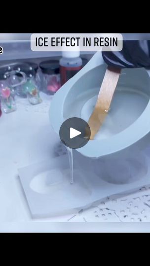 Uv Resin Ideas, Ice Effect, Resin Tips, Ice Resin, Resin Crafts Tutorial, Resin Ideas, Resin Projects, Diy Resin Art, Main Event