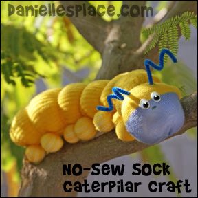 No-sew Sock Caterpillar Craft for Kids No Sew Sock Animals, Sock Caterpillar, Diy Sock Toys, Brownie Scouts, Caterpillar Craft, Puppets For Kids, Theme Activities, Sock Doll, Sock Dolls