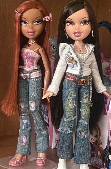 Bratz 2000s Outfits, Bratz Dolls Outfits 2000s, Bratz Fashion Inspiration, Bratz Aesthetic Outfit, Bratz Dolls Aesthetic, Bratz Aesthetic, Bratz Doll Outfits, Y2k Bratz, Brat Doll