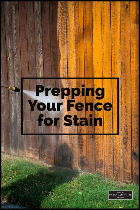 Privacy Fence Stain Ideas, How To Stain Old Wood Fence, Fence Stain Ideas, Backyard Fence Stain Ideas, Fence Staining, How To Stain A Fence, Staining Fence Diy, Stain Wood Fence, Wooden Fence Stain Colors