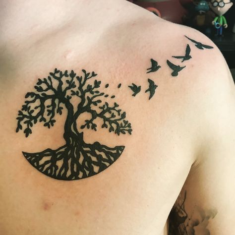 Tree of life tattoo Tree Of Life Tattoo Men, Life Symbol Tattoo, Tattoo Tree Of Life, Tree Silhouette Tattoo, Tattoo Removal Cost, Tattoo Tree, Pink Tattoo, Tree Of Life Symbol, Circle Tattoo