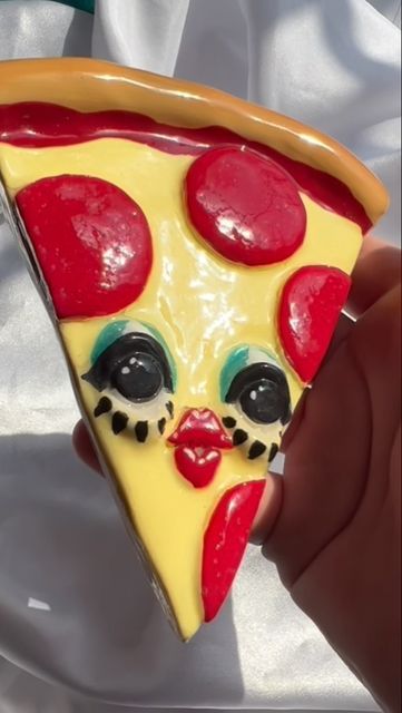 Bread Clay Art, Pizza Clay Art, Weird Clay Art, Clay Pizza, Santa Ideas, Food Project, Clay Stuff, Food Projects, Weird Art