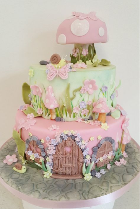 Cake For Party, Fairy Theme Birthday Party, Fairy Birthday Cake, Fairy Baby Showers, B Day Cake, Me Pictures, Fairy Garden Birthday Party, Fairy Tea Parties, The Wedding Cake