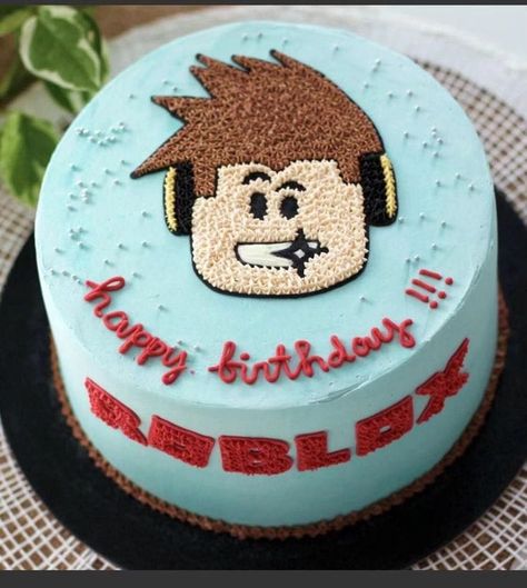 Roblox Cake Design Buttercream, Roblox Diy Cake, Roblox Cake Buttercream, Roblox Cupcake Cake, Roblox Sheet Cake, 7th Birthday Cake Boys, Roblox Birthday Cake Ideas, Roblox Cake Ideas For Boys, Roblox Cake Boys