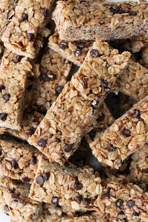 Peanut Free Granola Bars, Granola Bars No Bake, Nut Free Granola Bars, Granola Bar Recipe Healthy, Nut Free Granola, Nut Free Snacks, No Bake Granola Bars, Healthy Granola Bars, Chewy Granola Bars