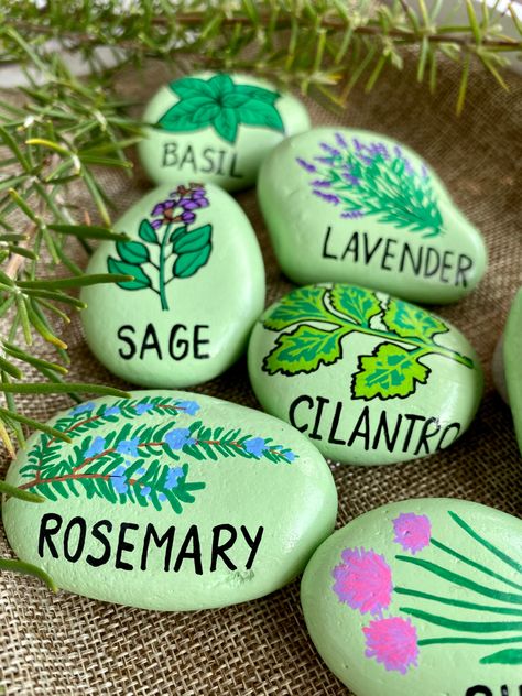 Garden Markers Rock, Personalized Garden Stones, Herb Garden Markers, Herb Labels, Rock Plants, Herb Markers, Garden Labels, Eco Friendly Garden, Plant Tags