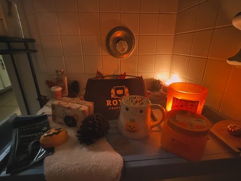 Fall Bubble Bath 😌🍁 . . . . . #fall #fyp #bath #bubblebath #pumpkin #spa #spaday #foryoupage #halloween #autumn Spa Pumpkin, Halloween Autumn, Bubble Bath, Fall 2024, Spa Day, Bubbles, Spa, Bath, Halloween