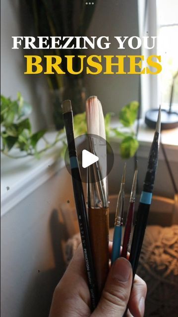 Jacob Mark on Instagram: "3 things I wish I knew sooner as an oil painter!
when you put your brushes in the freezer it stops the paint Brushes from drying out, that way you don‘t have to spend as much time washing your brushes.
The reel style is inspired by Andrew kneeland" Oil Paint Brushes, Everyday Art, Oil Painters, I Wish I Knew, 3 Things, Art Techniques, Paint Brushes, Painting Techniques, That Way