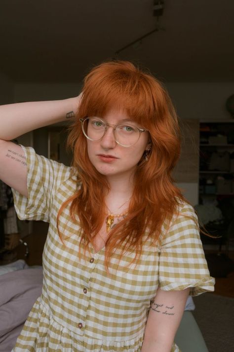 Bookish Haircut, Ginger Hair With Glasses, Ginger Hair Wolf Cut, Cottagecore Bangs, Ginger Shag Haircut, Shag With Glasses, Ginger With Glasses, Wolf Cut With Glasses, Cottagecore Haircuts