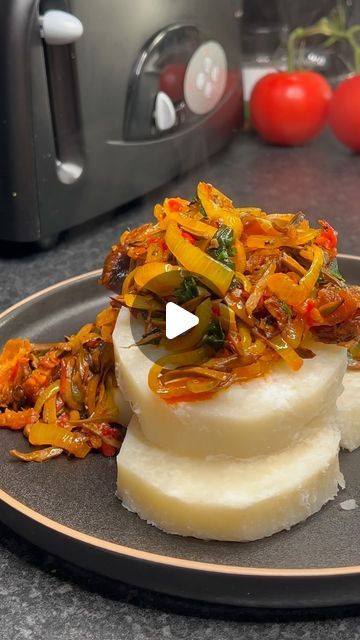 FoodAce on Instagram: "Cravings cravings - boiled yam and ugba sauce! 

#foodace #igboamaka #contentcreator #reels #foodacespices" Cooking Yams, Yellow Yam, Cucumber Sauce, Healthy Fruits And Vegetables, Onion Sauce, Healthy Fruits, Tomato Sauce, Fruits And Vegetables, Cucumber