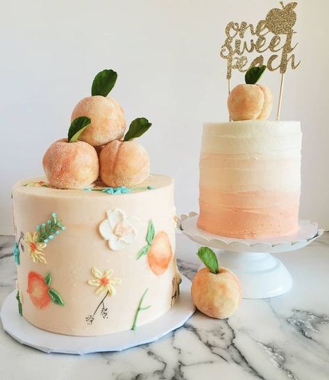 Peachy Birthday Cake, Peaches And Cream Birthday Party, Peach Party Food Ideas, Sweet As Peach 1st Birthday, One Sweet Peach Cupcakes, Peach Cakes Birthday, Cake With Peaches Decoration, Peach Bday Party, Two Peachy Birthday