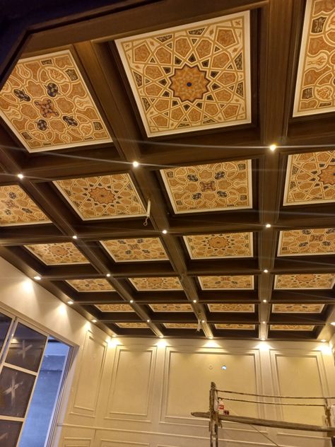 Indian Traditional Ceiling Design, Arabic Ceiling Design, Pooja Room False Ceiling Design, Lebanese Architecture, Hanuman Mandir, Mediterranean House Designs, Indochine Interior, Traditional Restaurant, Restaurant Layout