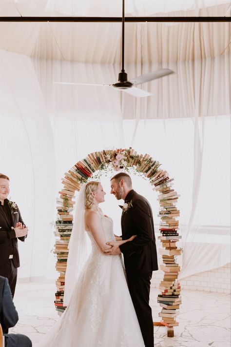 Book arbor / arch for wedding #book #wedding #bookarbor #bookarch #fairytale Book Wedding Arch, Book Arch Wedding, Book Wedding Backdrop, Book Arch, Arbor Arch, Arch For Wedding, Wanna Recreate, Storybook Wedding, Wedding Backdrops