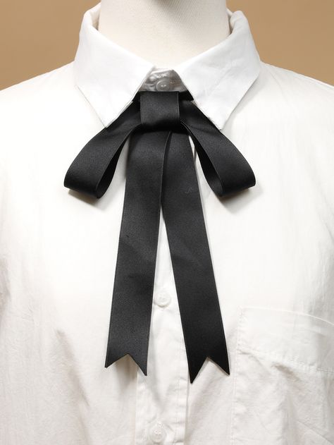 Bow Tie Women, Loose Tie, Types Of Bows, Women Wearing Ties, Simple Bow, Tie For Women, Tie Women, Women Tie, Black Neck