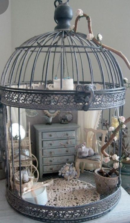 Room Box Miniatures, Indoor Crafts, Fairy Garden Designs, Fairy Garden Crafts, Bird Cage Decor, Doll House Crafts, Miniature Rooms, Fairy Garden Diy, Miniature Diy