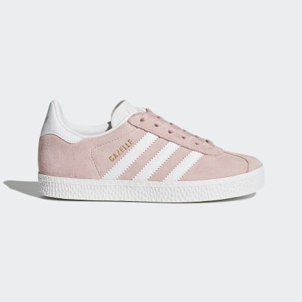 Refreshing the 1991 Gazelle, these kids' shoes are a one-to-one reissue of the iconic silhouette. The contrasting 3-Stripes and heel tab echo the original '90s style, while the suede upper comes in archival colours to complete the authentic look. Adidas Shoes Gazelle, Pink Gazelle, Adidas Gazelle Pink, Shoes Gazelle, Pink Gazelles, Pink Adidas Shoes, Adidas Gazelle Shoes, Gazelle Shoes, Preppy Shoes