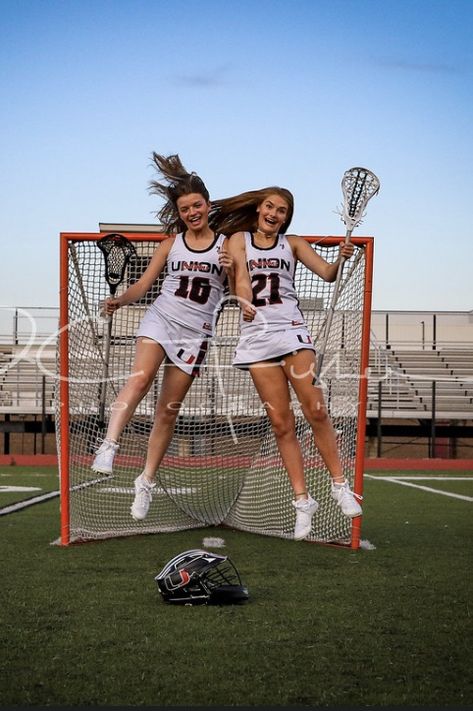 Lacrosse Uniform Woman, Lacrosse Media Day Poses, Lacrosse Media Day, Lacrosse Team Pictures, Preppy Lacrosse, Lacrosse Pictures, Lacrosse Aesthetic, Lacrosse Senior Pictures, Lacrosse Photos