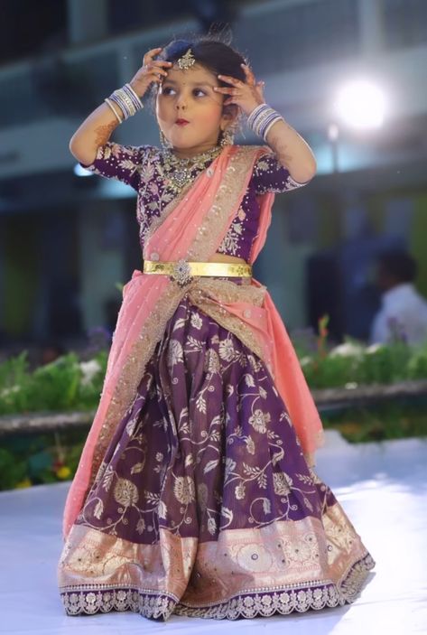 Girls Lehanga Design For Kids, Pattu Langa Designs For Kids, Baby Lehenga Blouse Designs, Half Saree Lehenga For Kids, Kids Lehanga Design Indian Dresses, Kids Half Saree Designs, Half Saree For Kids, Kids Blouse Designs For Lehanga, Kids Pattu Langa Blouse Designs